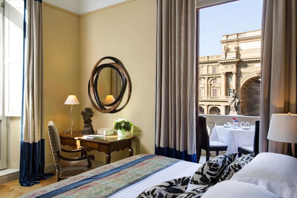 Rocco Forte Hotel Savoy — Hotel rooms in Florence, Tuscany