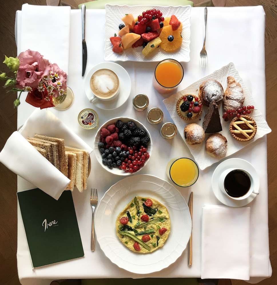 Rocco Forte Hotel Savoy — Restaurant & bars in Florence, Tuscany