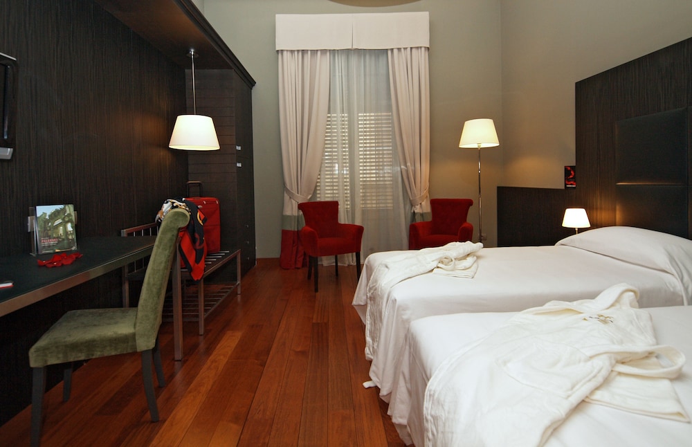 Hotel Porta Felice & Spa — Hotel rooms in Palermo, Sicily