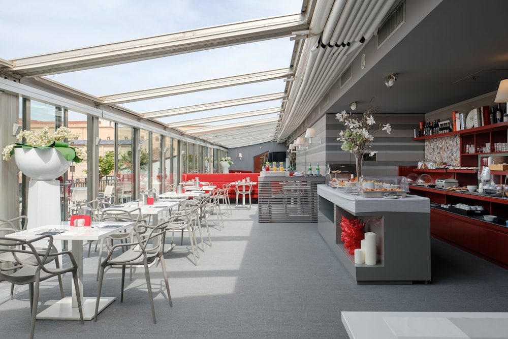 Hotel Porta Felice & Spa — Restaurant & bars in Palermo, Sicily