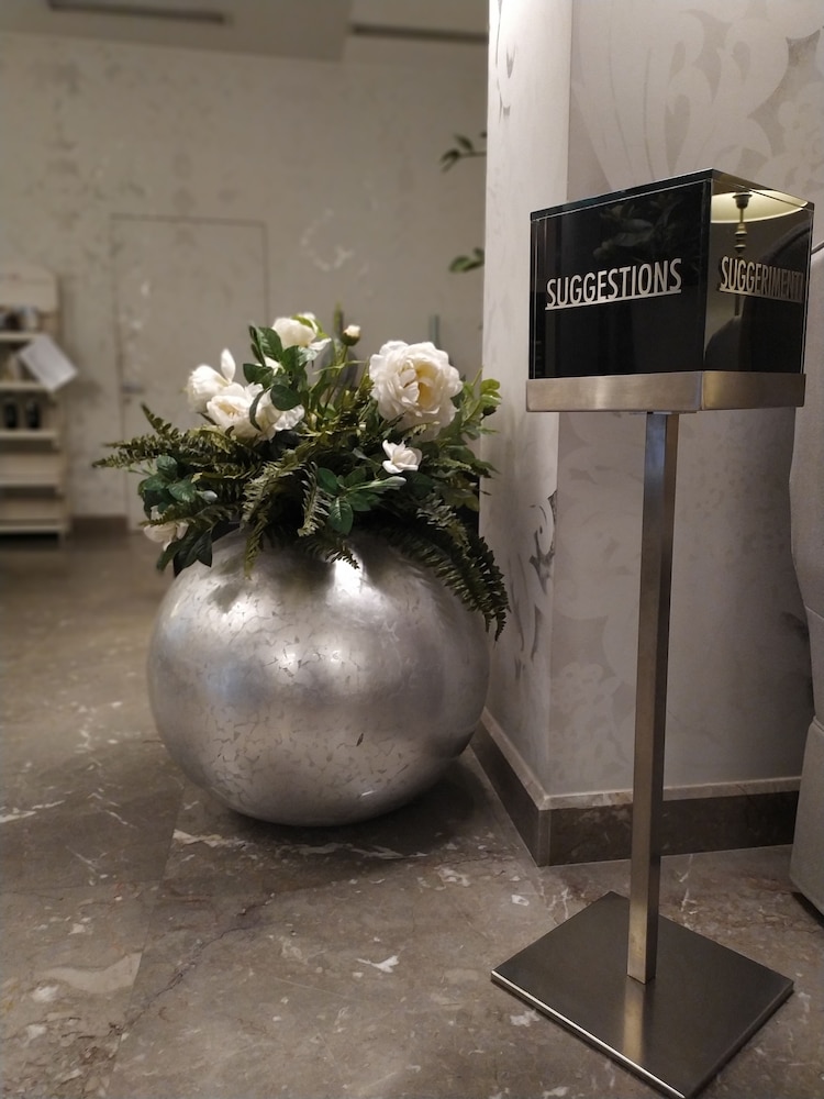 Hotel Porta Felice & Spa — Hotel building in Palermo, Sicily