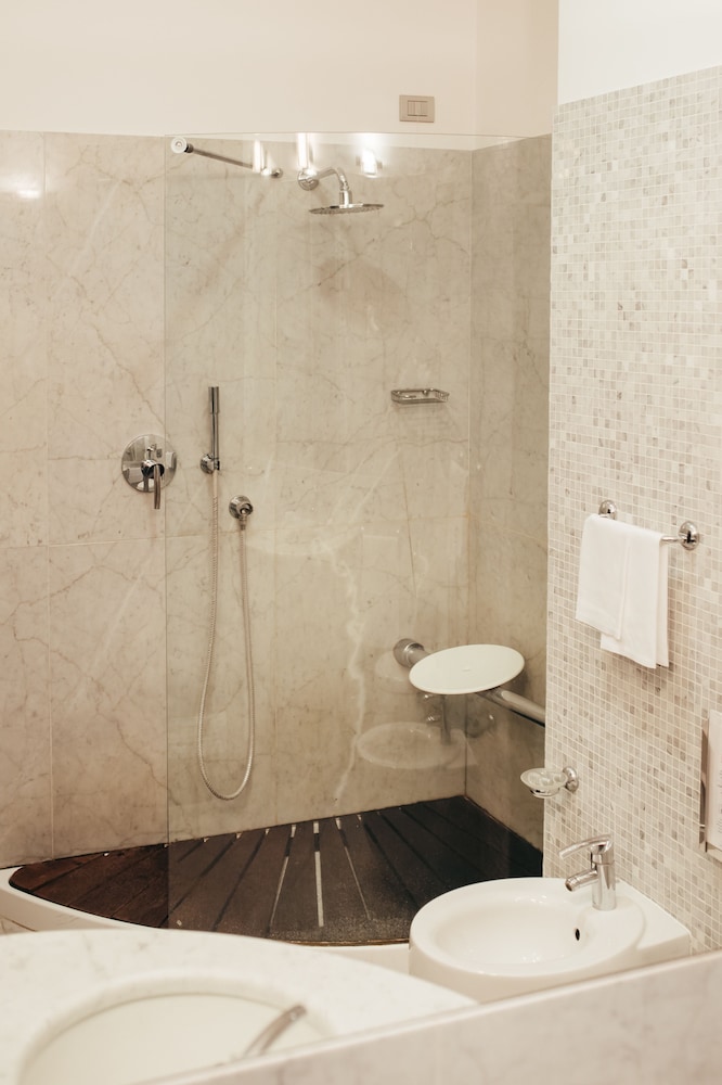 Hotel Porta Felice & Spa — Hotel rooms in Palermo, Sicily