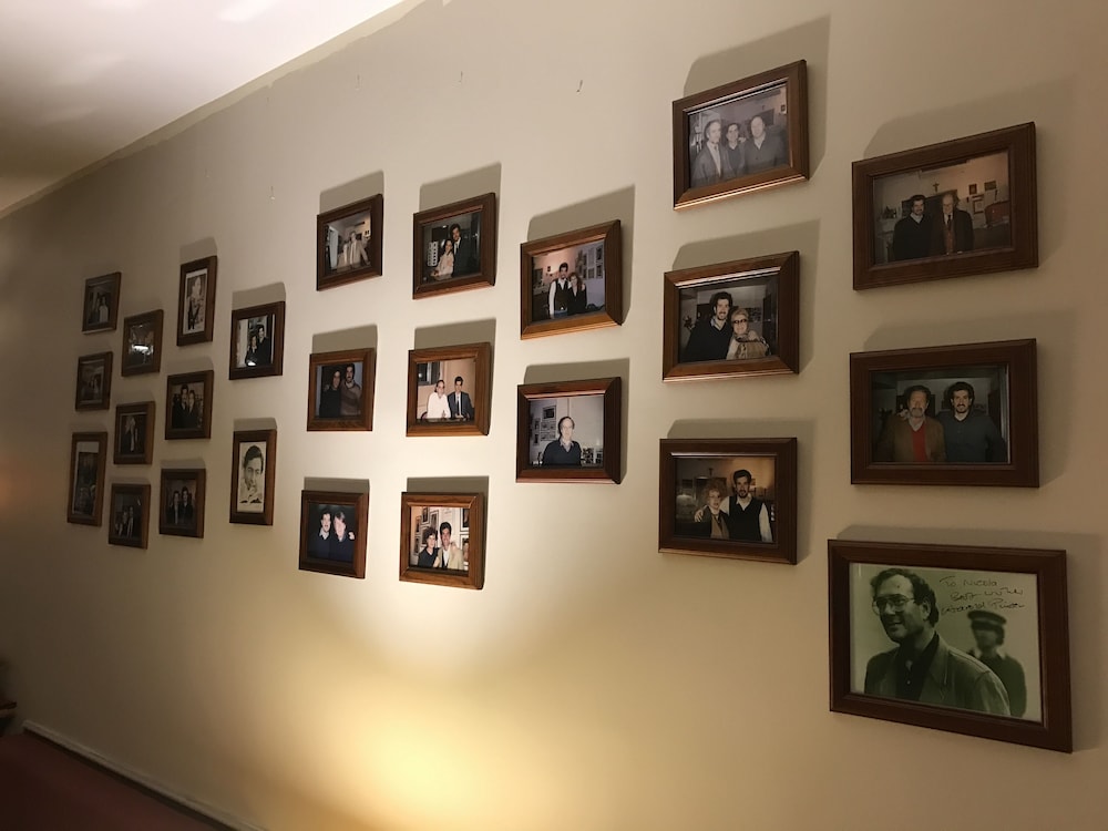Hotel Posta — Hotel building in Palermo, Sicily