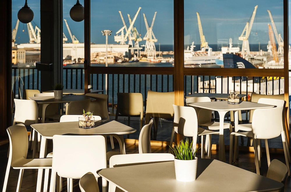 President Hotel Palermo — Restaurant & bars in Palermo, Sicily