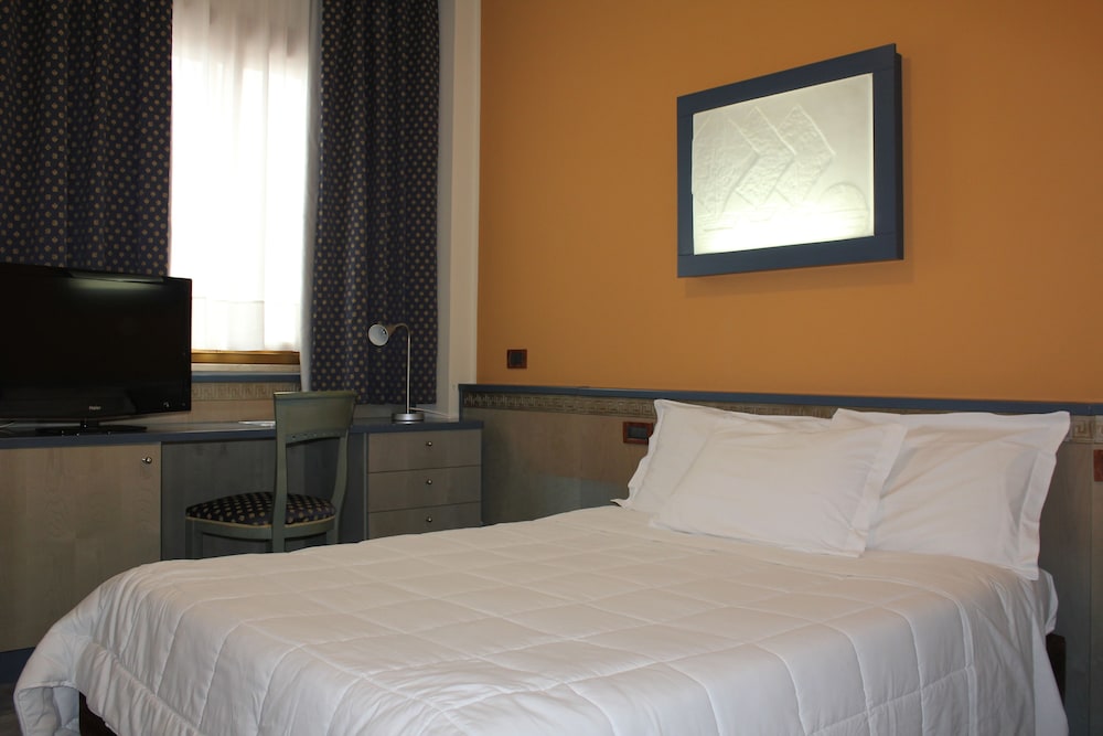 President Hotel Palermo — Hotel rooms in Palermo, Sicily