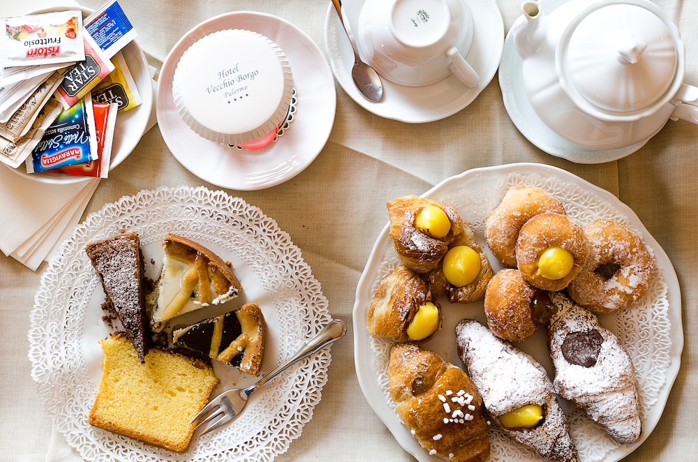 Hotel Vecchio Borgo — Restaurant & bars in Palermo, Sicily