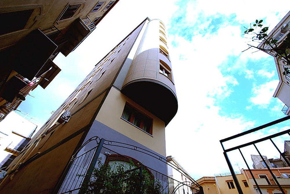 Hotel Vecchio Borgo — Hotel building in Palermo, Sicily