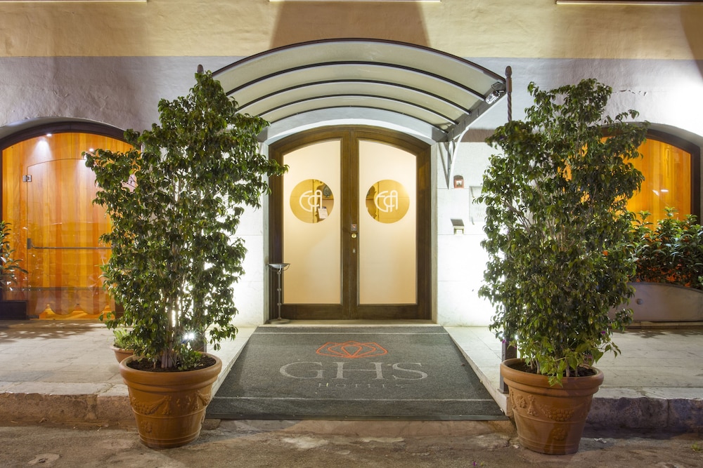 Hotel Vecchio Borgo — Hotel building in Palermo, Sicily
