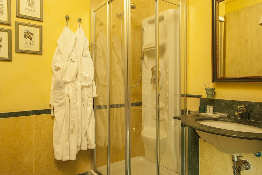 Hotel Vecchio Borgo — Hotel rooms in Palermo, Sicily