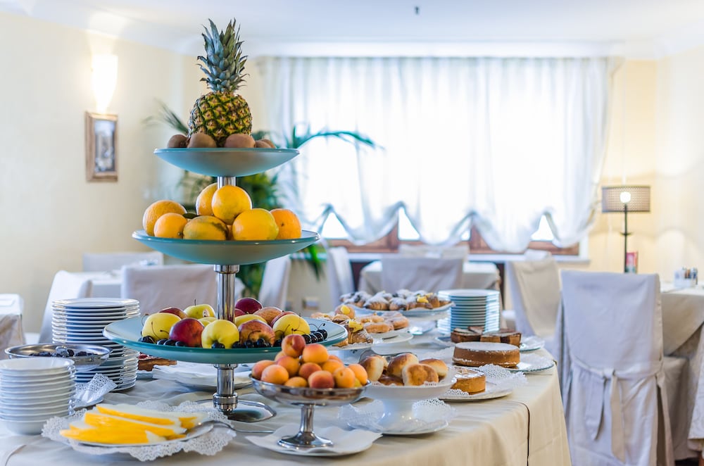 Hotel Vecchio Borgo — Restaurant & bars in Palermo, Sicily