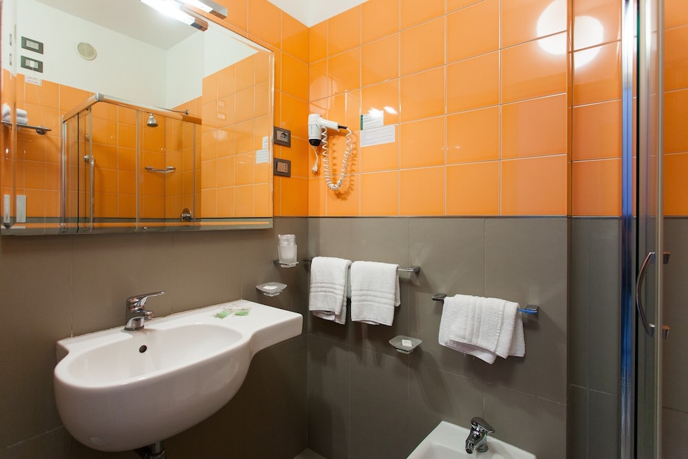 Hotel Villa D'Amato — Hotel rooms in Palermo, Sicily