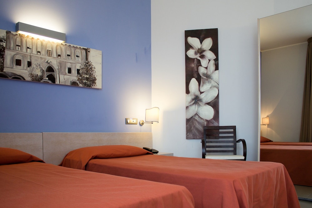 Hotel Villa D'Amato — Hotel rooms in Palermo, Sicily