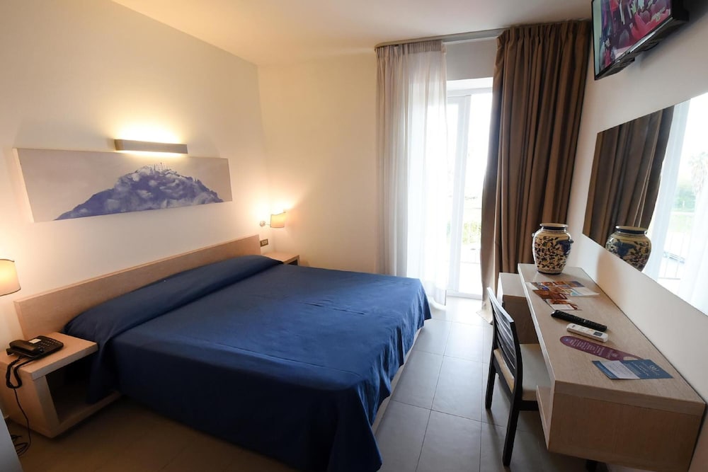 Hotel Villa D'Amato — Hotel rooms in Palermo, Sicily