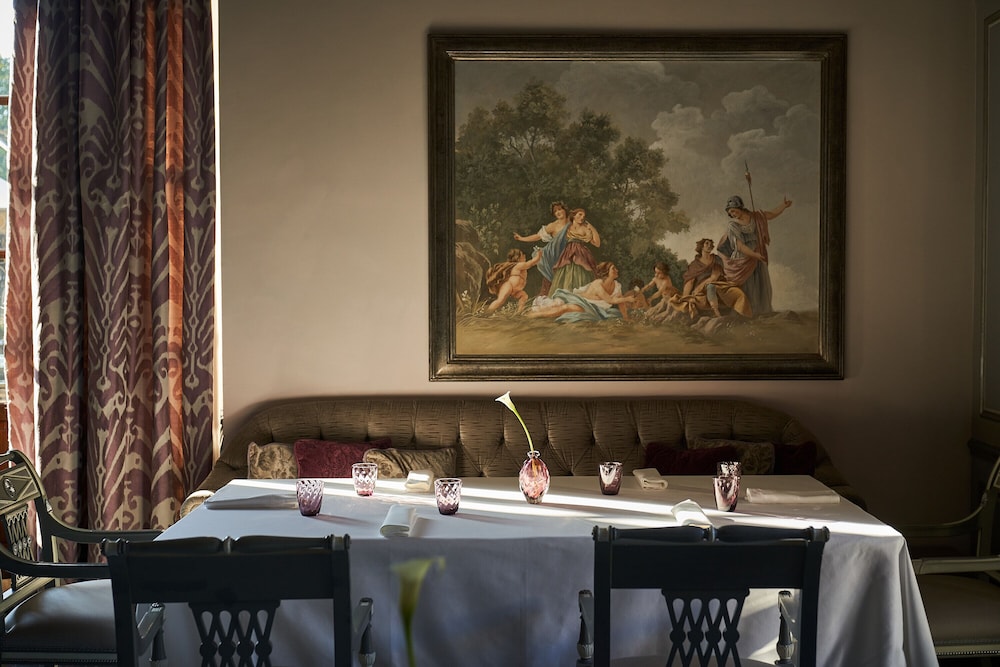 Four Seasons Hotel Firenze — Restaurant & bars in Florence, Tuscany