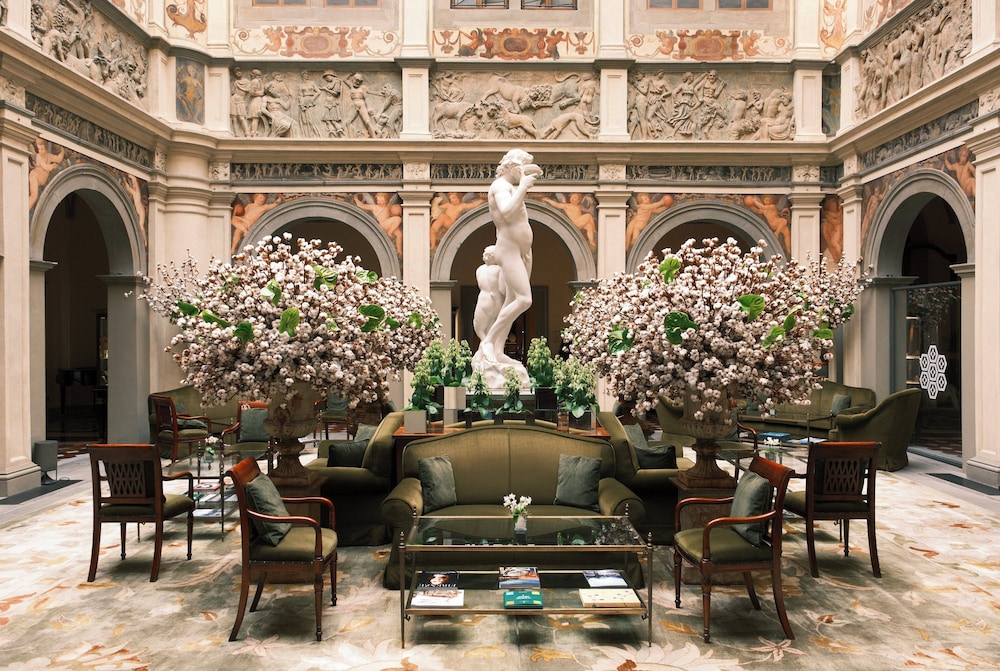 Four Seasons Hotel Firenze — Hotel building in Florence, Tuscany