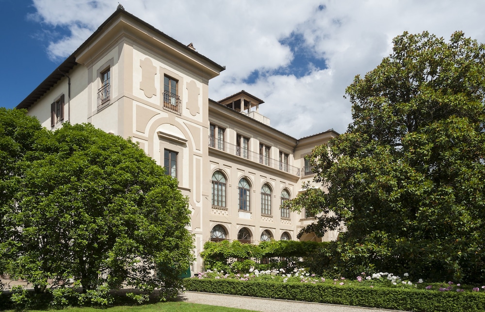 Four Seasons Hotel Firenze — Hotel building in Florence, Tuscany