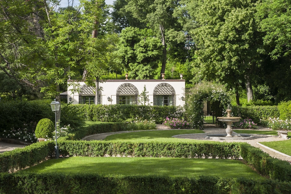 Four Seasons Hotel Firenze — Hotel building in Florence, Tuscany