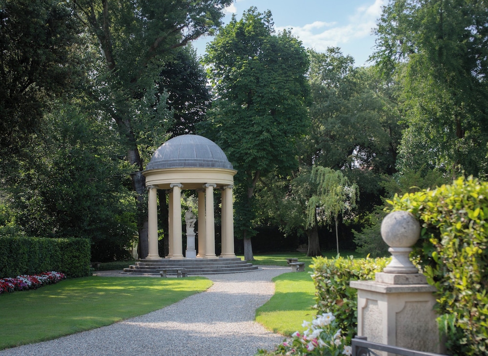 Four Seasons Hotel Firenze — Attractions in the area in Florence, Tuscany