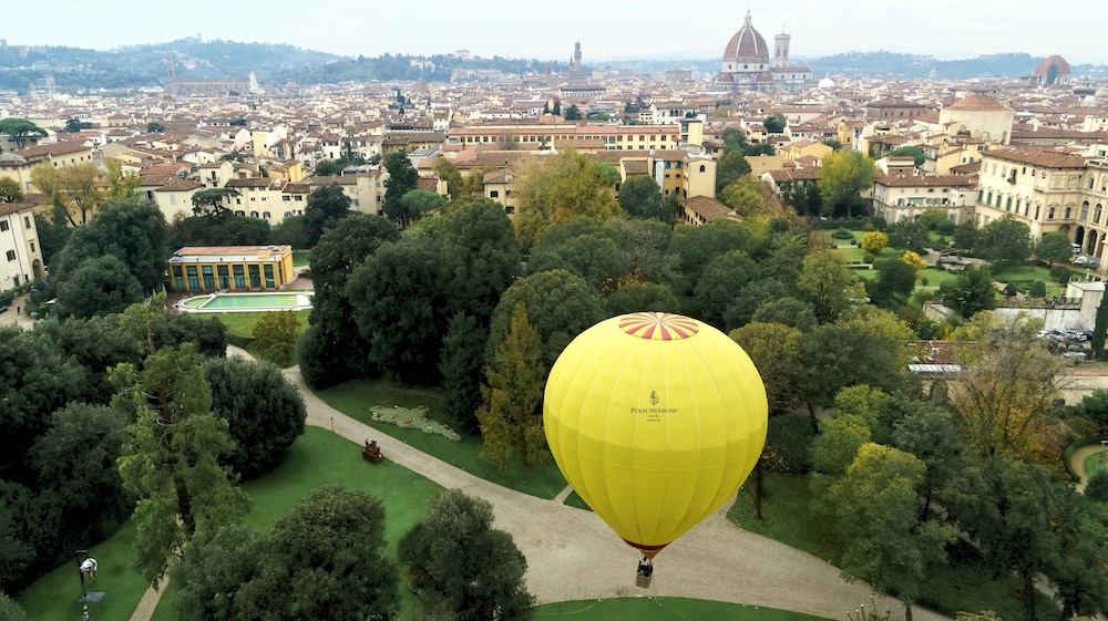 Four Seasons Hotel Firenze — Attractions in the area in Florence, Tuscany
