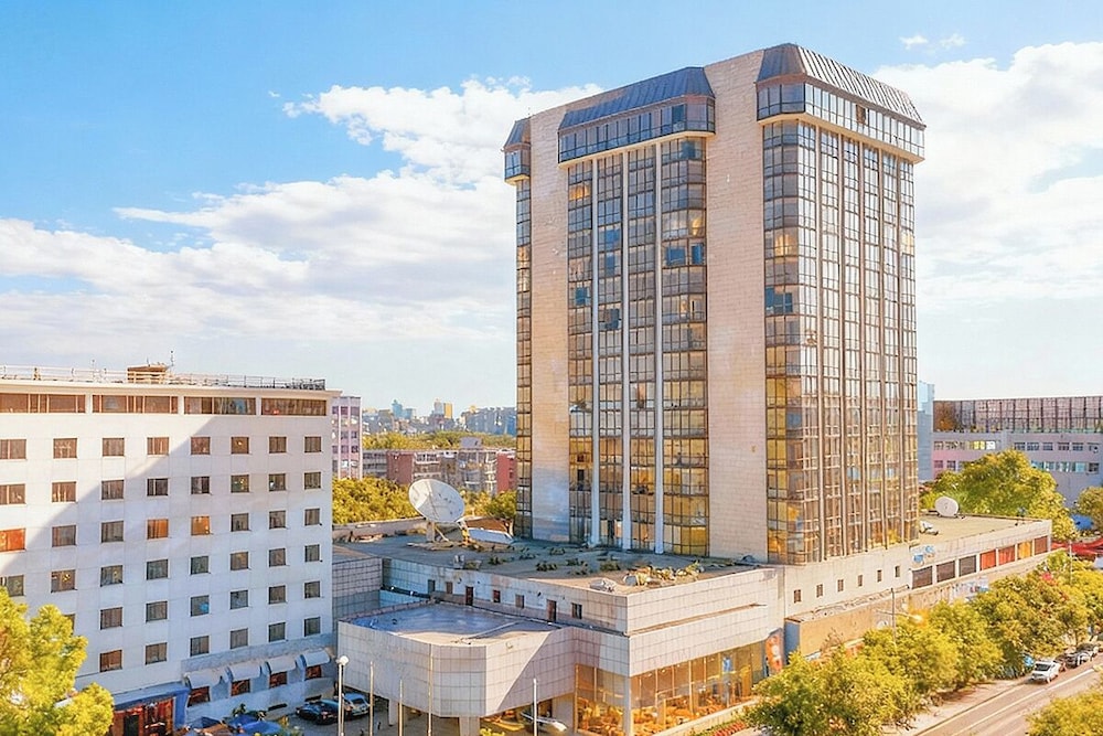 Peace Hotel Beijing — Hotel building in Beijing, Beijing