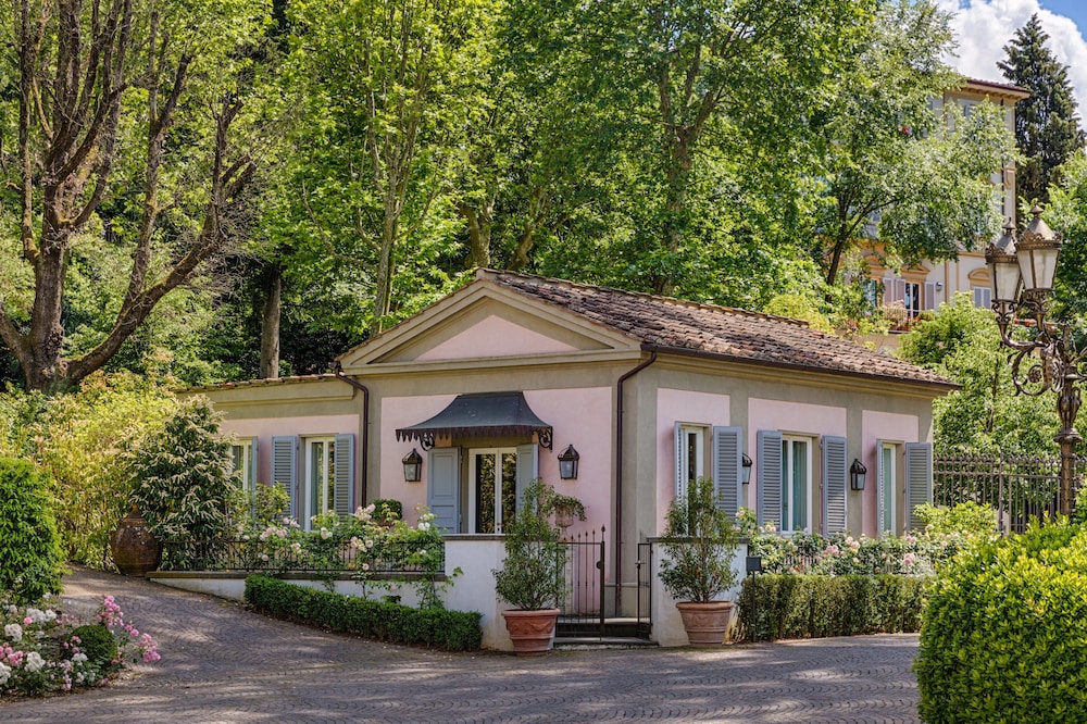 Villa Cora — Hotel building in Florence, Tuscany