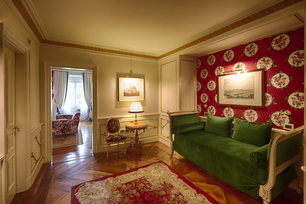 Villa Cora — Hotel rooms in Florence, Tuscany