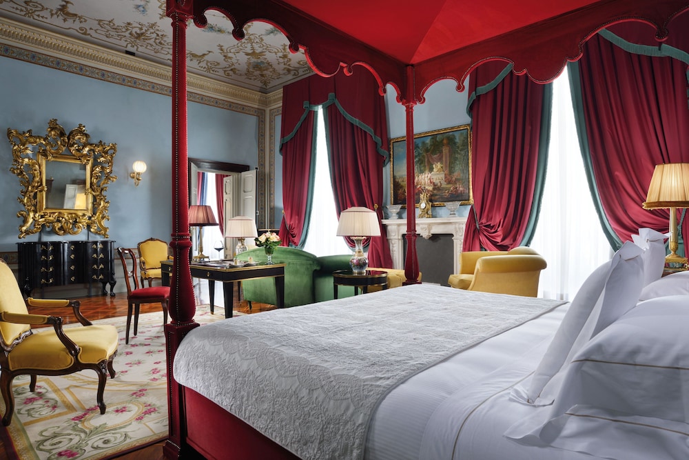 Villa Cora — Hotel rooms in Florence, Tuscany