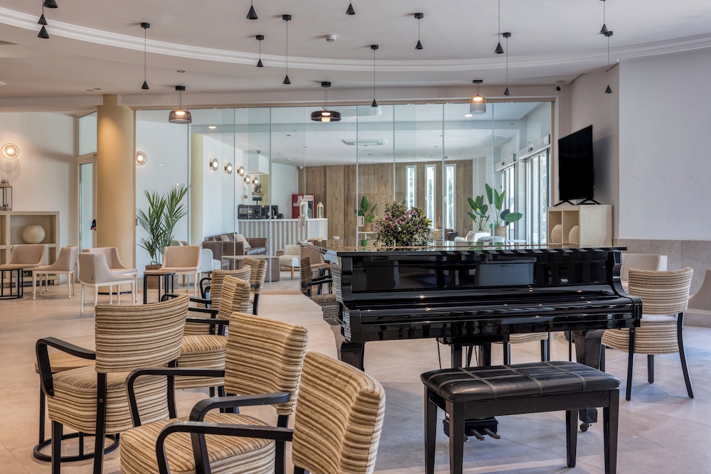 Ohtels Gran Hotel Almería — Restaurant & bars in Almeria, Andalusia