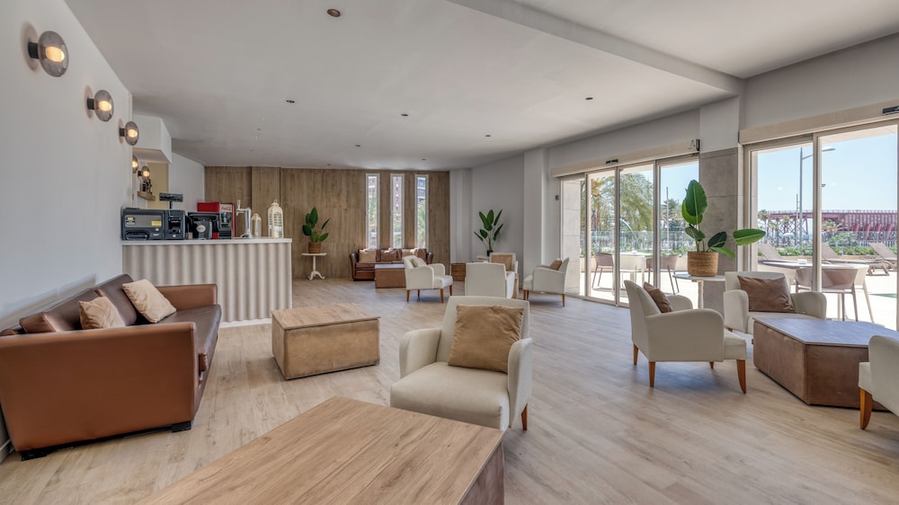 Ohtels Gran Hotel Almería — Restaurant & bars in Almeria, Andalusia