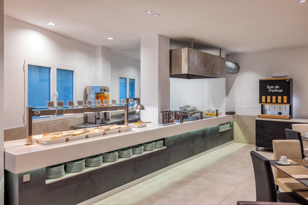 Ohtels Gran Hotel Almería — Restaurant & bars in Almeria, Andalusia