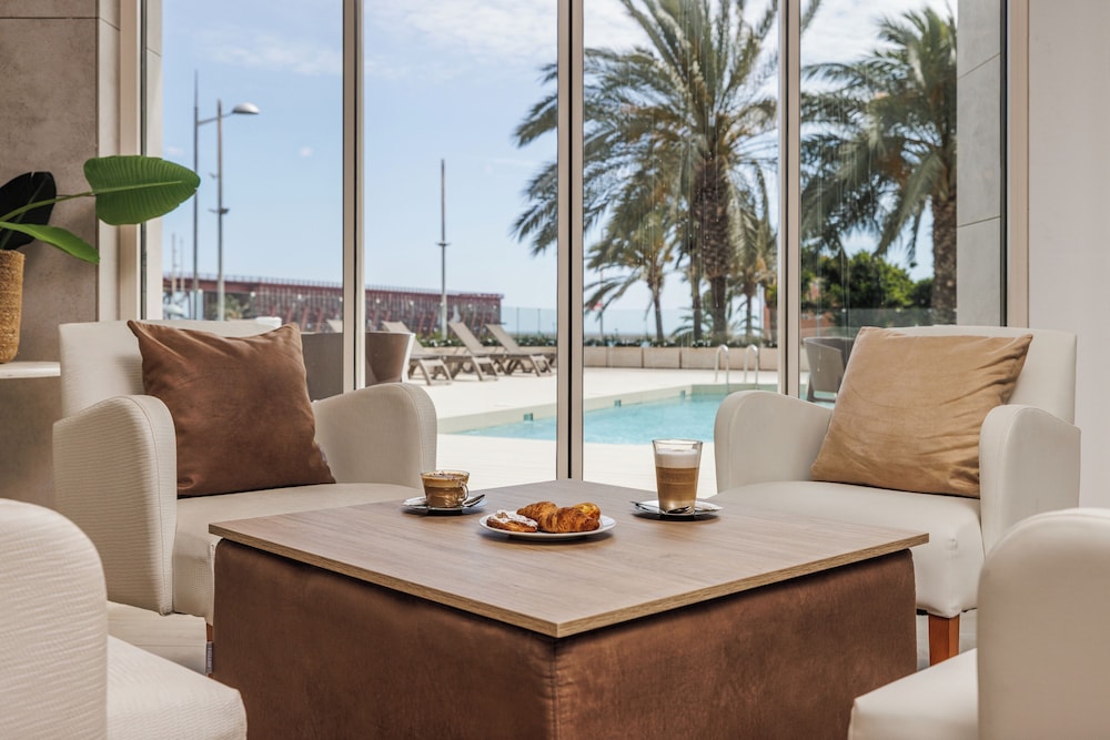 Ohtels Gran Hotel Almería — Swimming pool in Almeria, Andalusia