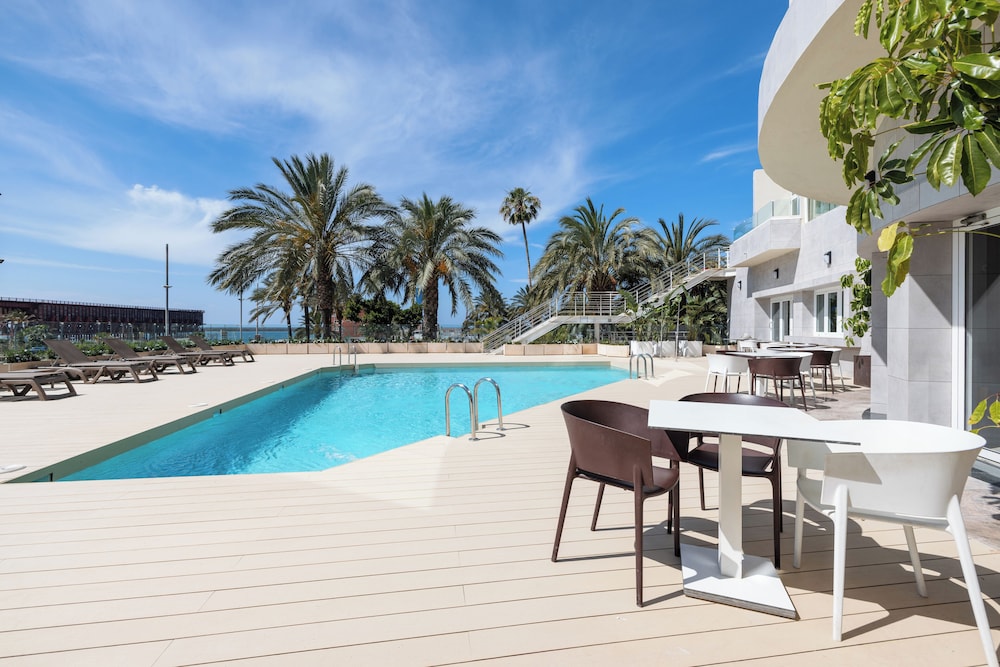 Ohtels Gran Hotel Almería — Swimming pool in Almeria, Andalusia