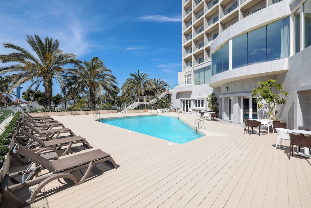 Ohtels Gran Hotel Almería — Swimming pool in Almeria, Andalusia