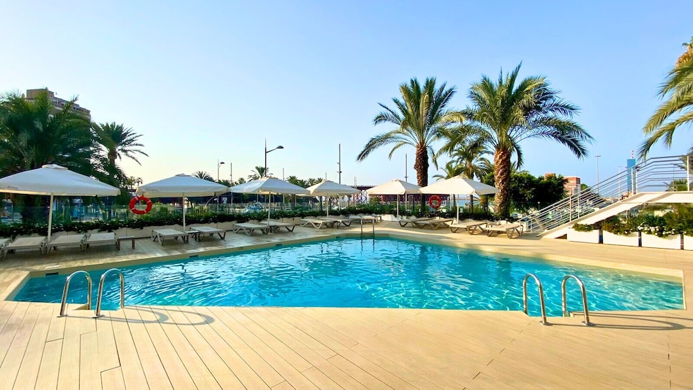 Ohtels Gran Hotel Almería — Swimming pool in Almeria, Andalusia
