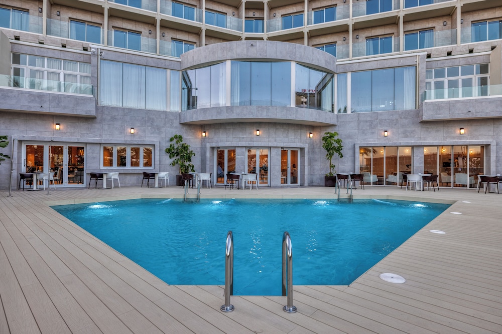 Ohtels Gran Hotel Almería — Swimming pool in Almeria, Andalusia