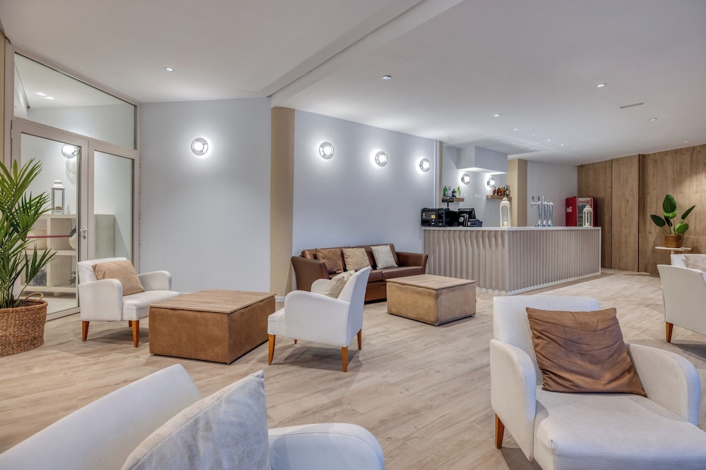 Ohtels Gran Hotel Almería — Restaurant & bars in Almeria, Andalusia