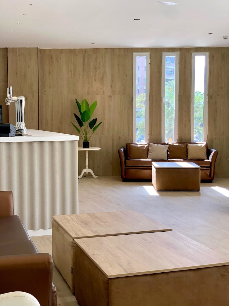 Ohtels Gran Hotel Almería — Restaurant & bars in Almeria, Andalusia