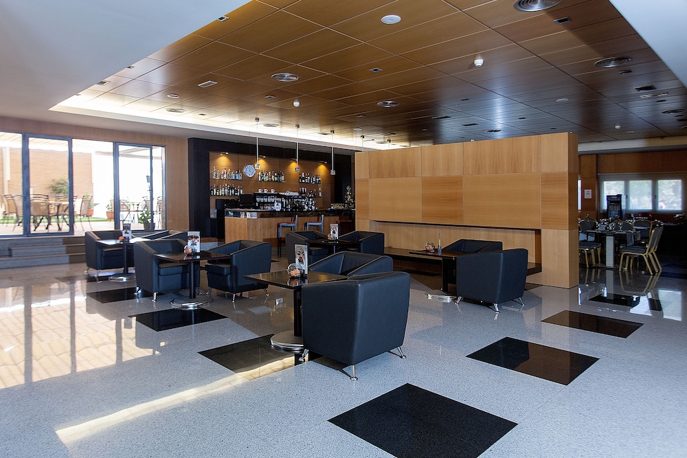 Hotel Gran Fama — Restaurant & bars in Almeria, Andalusia