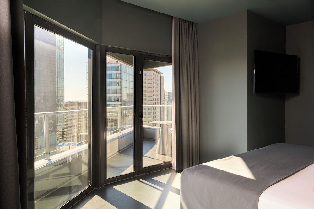 Hotel Barcelona Princess — Hotel rooms in Barcelona, Catalonia