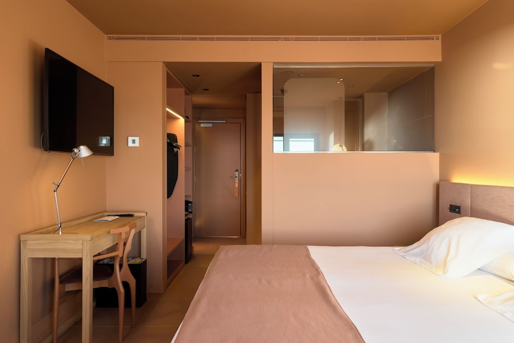 Hotel Barcelona Princess — Hotel rooms in Barcelona, Catalonia