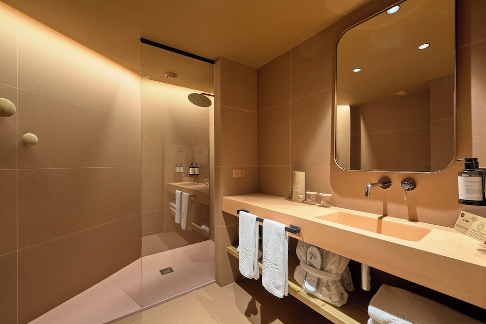 Hotel Barcelona Princess — Hotel rooms in Barcelona, Catalonia