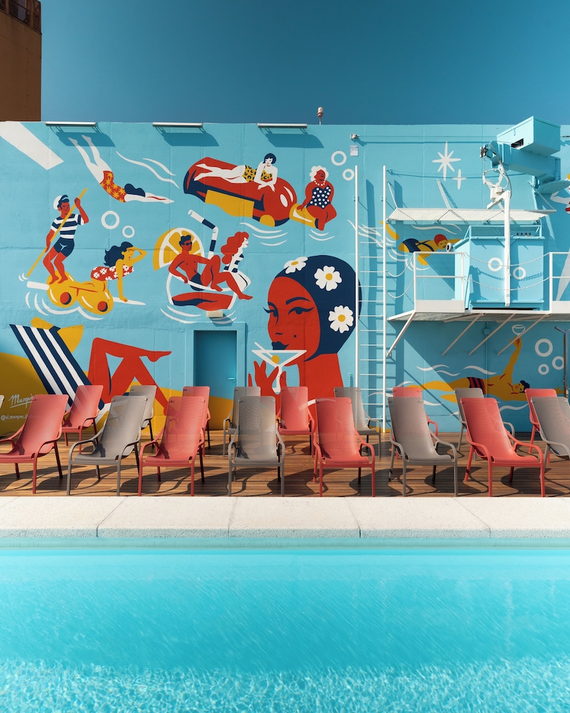 Hotel Barcelona Princess — Swimming pool in Barcelona, Catalonia