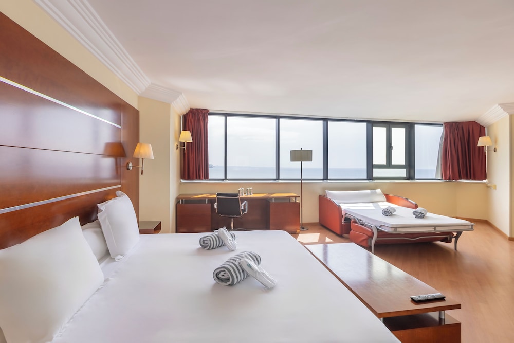 Moon Dreams Portomagno — Hotel rooms in Roquetas de Mar, Andalusia
