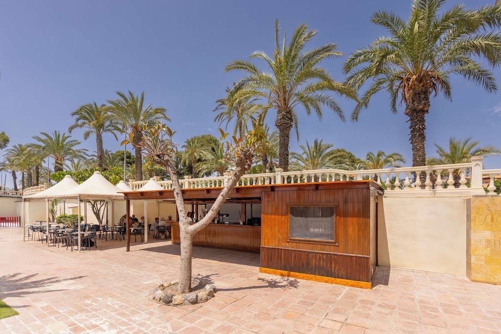 Moon Dreams Portomagno — Restaurant & bars in Roquetas de Mar, Andalusia