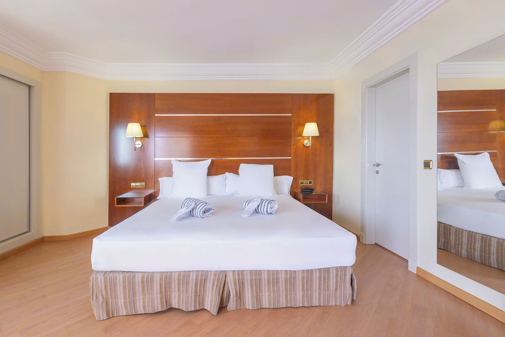 Moon Dreams Portomagno — Hotel rooms in Roquetas de Mar, Andalusia