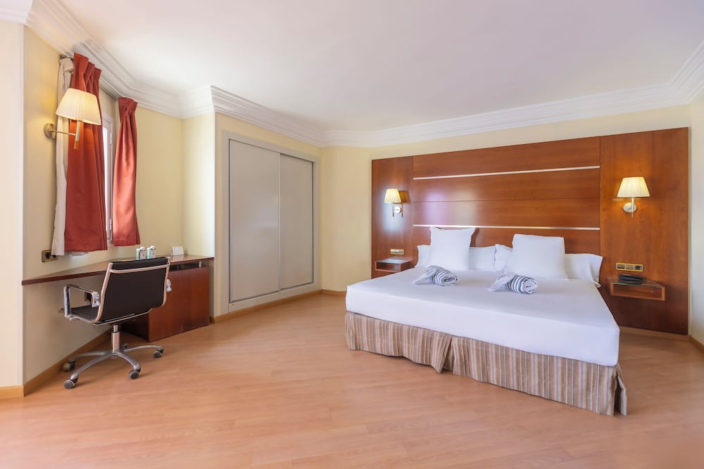 Moon Dreams Portomagno — Hotel rooms in Roquetas de Mar, Andalusia