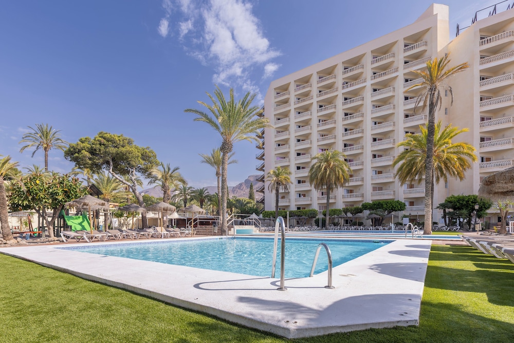 Moon Dreams Portomagno — Hotel building in Roquetas de Mar, Andalusia