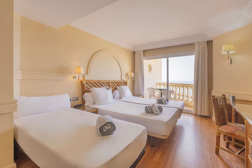 Moon Dreams Portomagno — Hotel rooms in Roquetas de Mar, Andalusia