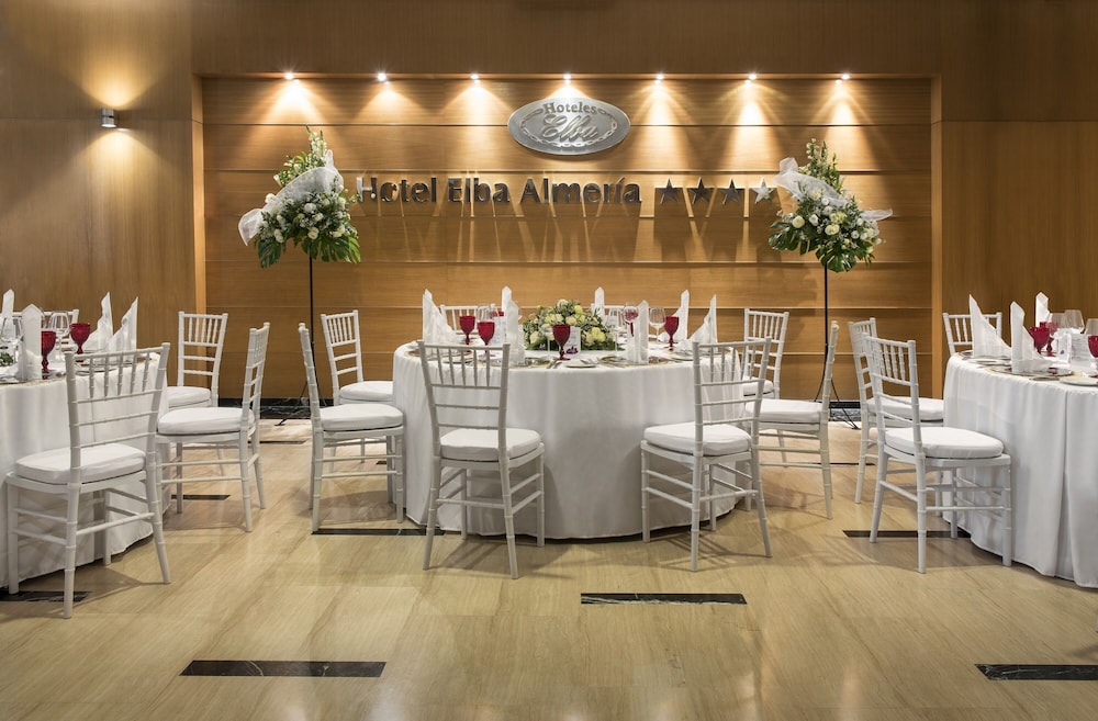Elba Almería Business & Convention Hotel — Restaurant & bars in Almeria, Andalusia