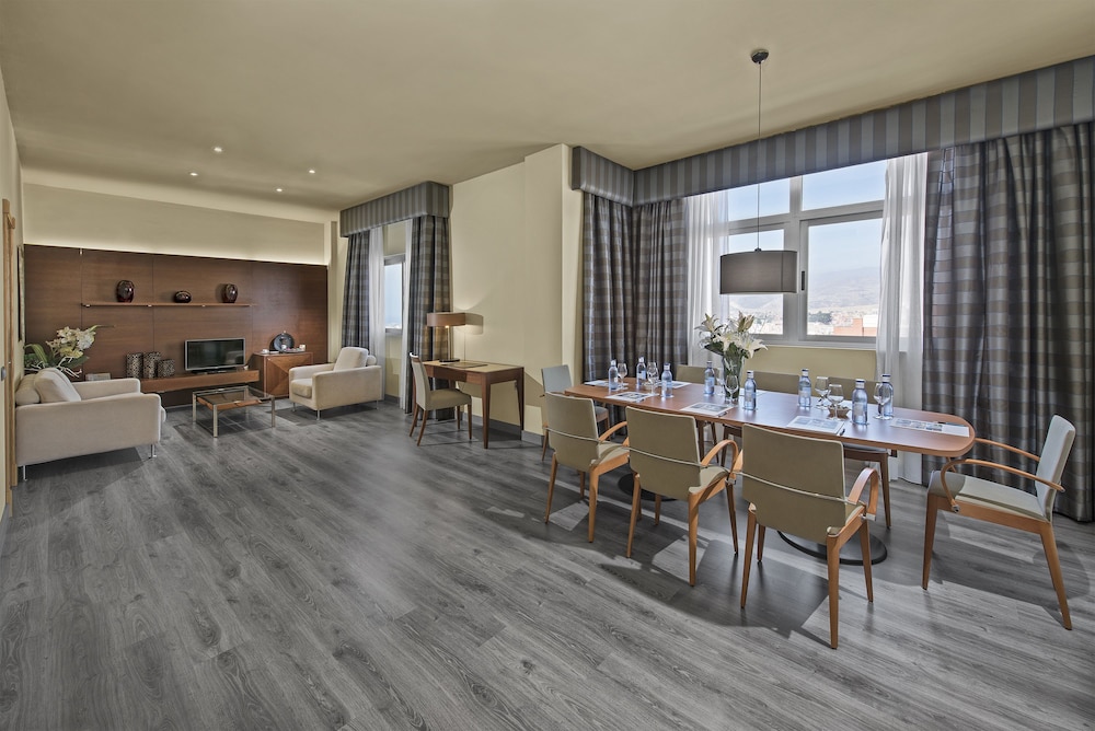 Elba Almería Business & Convention Hotel — Hotel rooms in Almeria, Andalusia